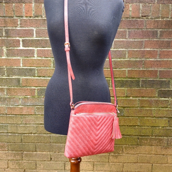 Red Crossbody purse - Picture 5 of 5